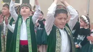 27-мактабда ўтказилган Наврўз байрам тадбиридан лавхалар