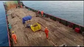 MENUNGGU MUATAN DI OFFSHORE