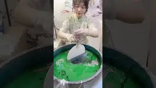 Making Chinese hand-painted fans, half natural, half artificial. #painting #art #diy