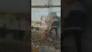 Видео инструкция использования перфоратора, как пользоваться перфоратором, строитель профессионал)