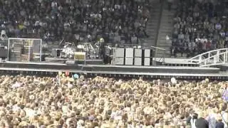 U2 - Estadio haciendo la ola (Brussels, 22.09.2010)