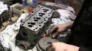 Golf 2 ремонт ДВС видео 12, шлифуем головку в домашних условиях