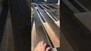 Очень темная половая доска на терассу, как относитесь к такому решению?