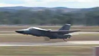 AWESOME PLANE CRASH LANDING