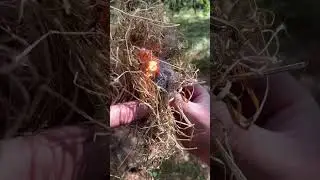 AWESOME SURVIVAL HACK 🔥 9V BATTERY vs WIRE WOOL 🔥 #shorts #bushcrafttools #survivalskills