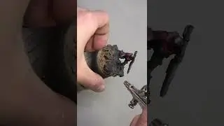 I love to build bases to give more ambience to the miniatures. that's what makes the difference.