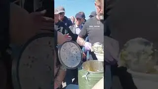 Обед для нуждающихся людей❤