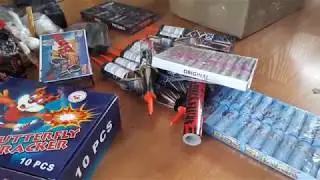 #2 MEGA BOMBASHOP VUURWERK UNBOXING T.W.V €200,- (ILLEGAAL)