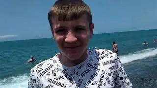 02.06.2023 Батуми. Вода в море +19°
