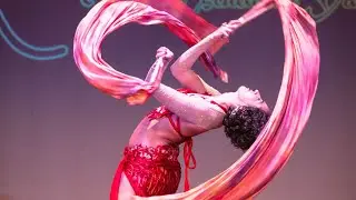 Gitza fan veils and drum solo