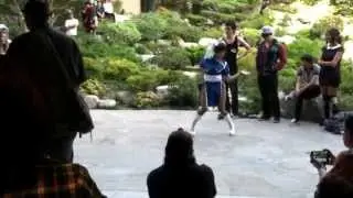 Chun Li cosplay girl dance battle