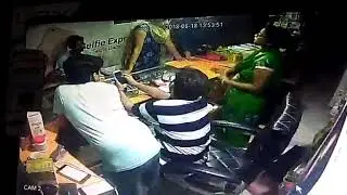 कलानौर कांड - खोजू दूकान वाले को लूटा पहले फिर मारी पर पे गोली