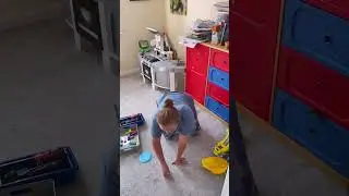 Cleaning the boys bedroom 🧩 🎨 