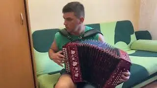 Страдания на гармони 🪗