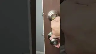 How to Rekey a Lock in 10 seconds with Kwikset Door Lock #shorts #shortsvideo #youtubeshorts #diy