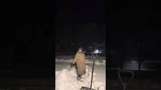 PLAYING THE SNOW (First ever snowman)