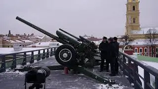 Выстрел  с Нарышкина бастиона Петропавловской крепости  в честь 40-летнего юбилея  СПИИРАН