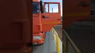 камазист Мишаня привёз зерно