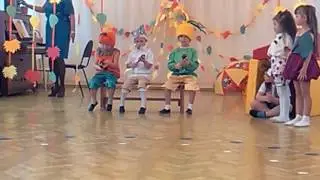 Играют на ложках