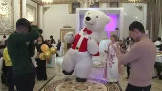 Танцующий Мишка!