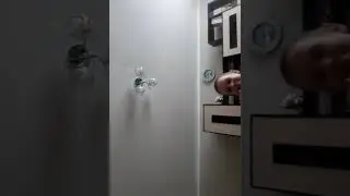 Танец пальцами по губам