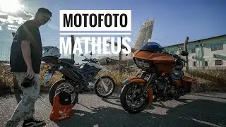 Fotografando motos em um aeroporto
