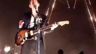 Arctic Monkeys - I Wanna Be Yours (Melbourne 09.05.2014)