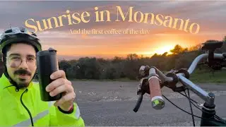 Sunrise in Monsanto and the first coffee of the day