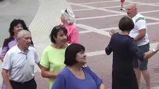 Тебя я помню молодой.