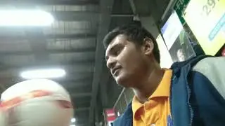 Can you spin the football at your finger tips?? 