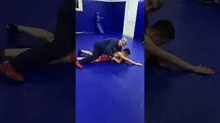 Есть приём имени Фадзаева , а этот приём он тоже классно делал . Вольная борьба СССР