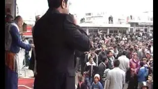 memet sipan -Newroz 2010 Norşin Newrozu Memet Sipan.la binlerin coşkusu