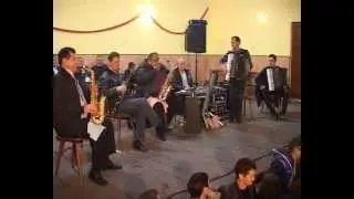 Ion Dragomir Papu & formatia Deian Galentin - ruga Globu Craiovei 2012