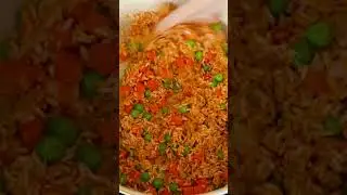 Making the BEST authentic Mexican rice at home! 🍚🔥  