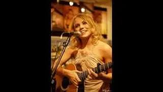 Lene Marlin - Sitting Down Here (Cover)