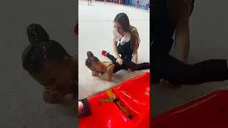 ЧТО ПРИХОДИТСЯ ТЕРПЕТЬ ГИМНАСТКАМ  