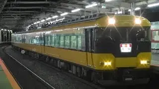 夜の近鉄大阪線大和八木駅に到着・発車をする12200系4両編成の22時46分発特急名張行き