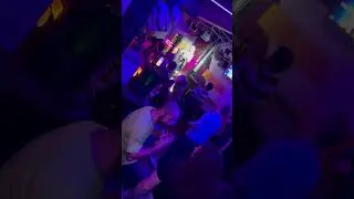 Peli Dark en su Martes de éxito en eclipse granada 🔥🔥