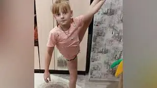 Домашняя тренировка танцевального коллектива 