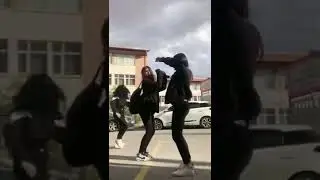 Kizim nur ve arkaslarinin videosu 🥰🥰 paylasmak istedim 🥰🥰😍