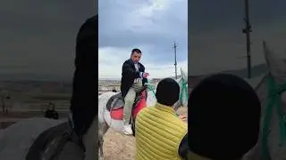 Раджабик с Исламом Махачевым на скачках😂