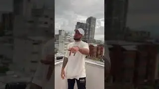 Randal cantando Ojitos Lindos / Bad Bunny