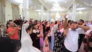 Трент даги Туй, Трент даги кушик (Ота ва Угиллар)