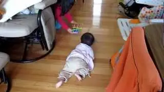 Noelle & Shalet - Shalet Crawling