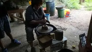 Sagada Pottery (how to make a pot)
