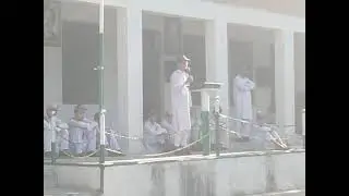 جماعت نہم کے طالب علم محمد عمیر خوبصورت آواز میں حمد باری تعالیٰ پڑھ رہے ہیں