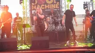 Nicole Scholz mit der Band The Soulmachine
