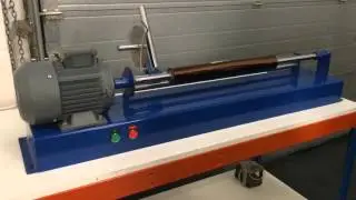 Foil cutting machine