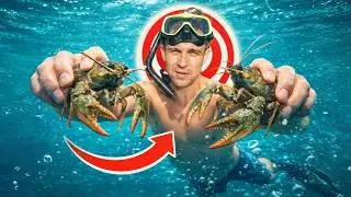 Catching crayfish with a mask