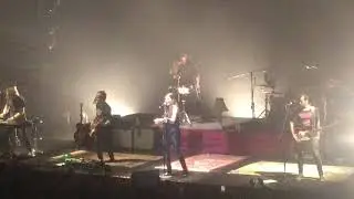 La Oreja De Van Gogh - la niña que llora en tus fiestas - Tijuana 2017